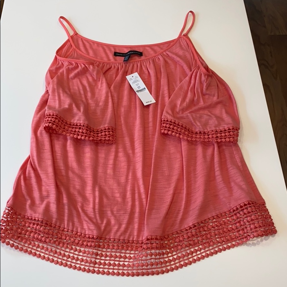 WHITE HOUSE BLACK MARKET SS COLD SHOULDER W/LACE